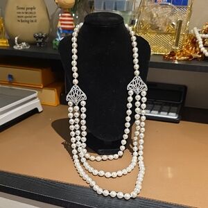 Source Unknown White Pearl Multi-Strand Necklace with Silver Accents